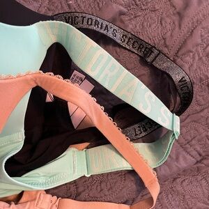 Victoria Secret Bombshell Bras (3x)
